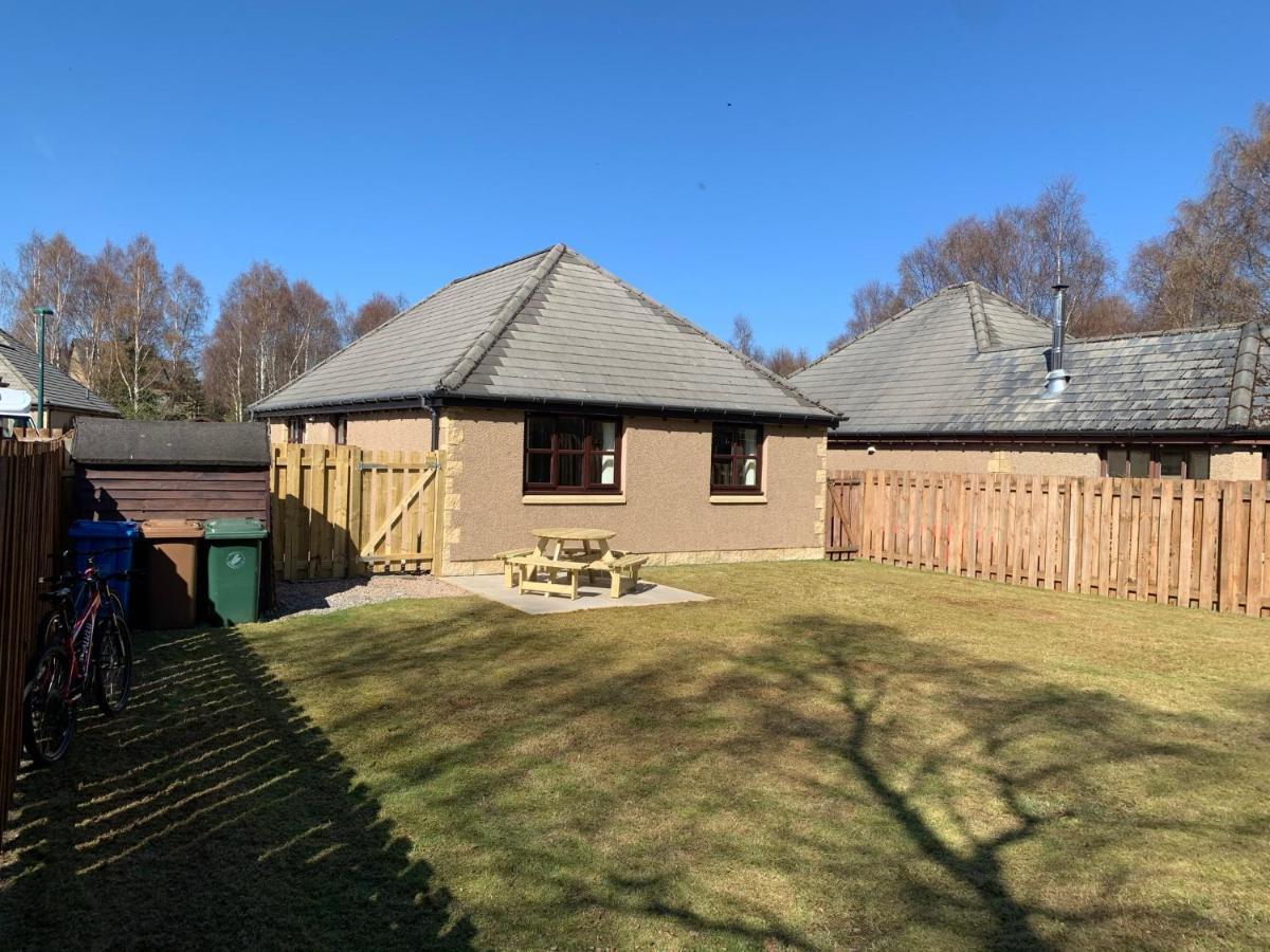 Cairngorm Cottage Авимор Экстерьер фото