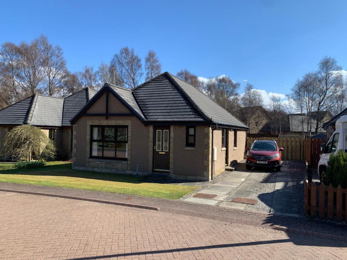 Cairngorm Cottage Авимор Экстерьер фото
